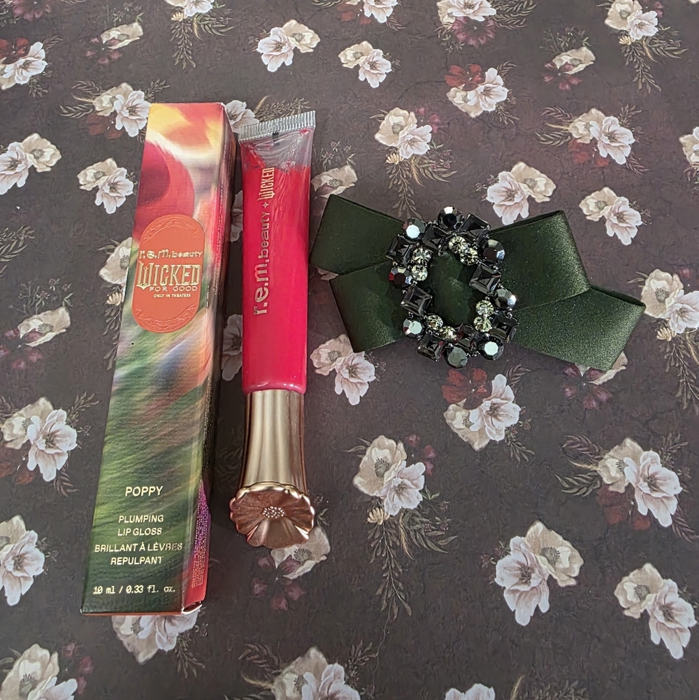 Wicked Poppy Plumping Lip Gloss